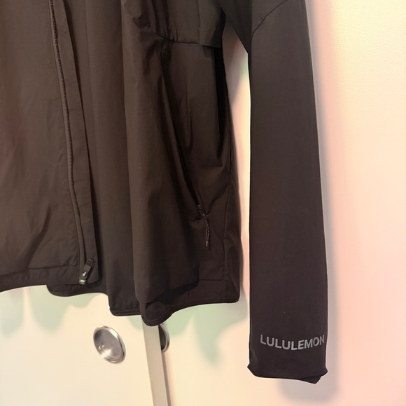 Lululemon Lightweight Soft Shell Black Jacket - Picture 3 of 6